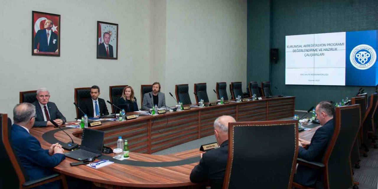 Kurumsal Akreditasyon Programı Değerlendirme Toplantısı Yapıldı