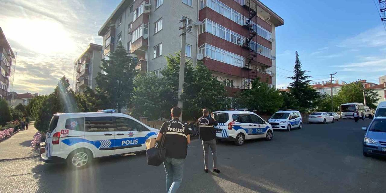 Alışverişten Dönen Baba, Kızını Evde Ölü Buldu