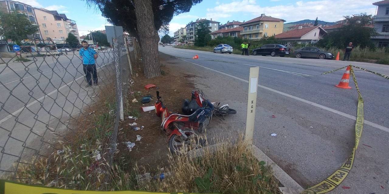 Elektrikli Bisiklet İle Motosiklet Çarpıştı: 4 Yaralı