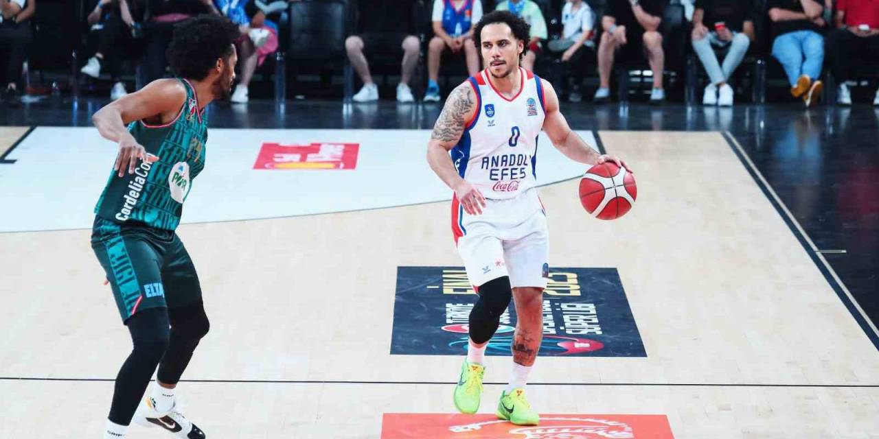 Basketbol Süper Ligi: A. Efes: 85 - Pınar Karşıyaka: 68