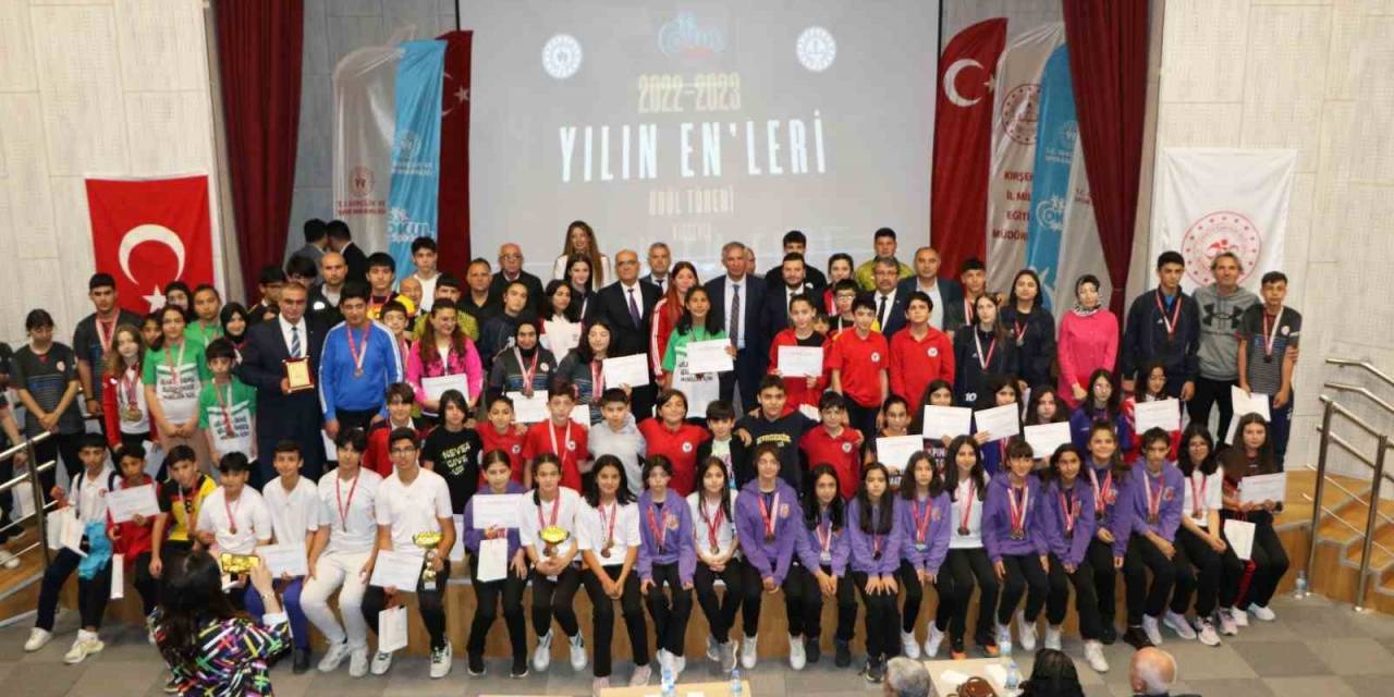 Okul Sporlarında ’yılın Enleri’ Ödülleri Verildi