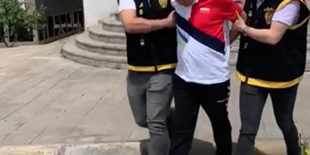 18 Yıl Önce Annesini Öldürdüğünü Öne Sürdüğü Şahsı Öldürdü