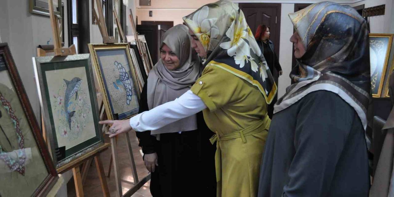 ‘unutulmaya Yüz Tutmuş Türk İslam Sanatları’ Sergisi Düzenlendi