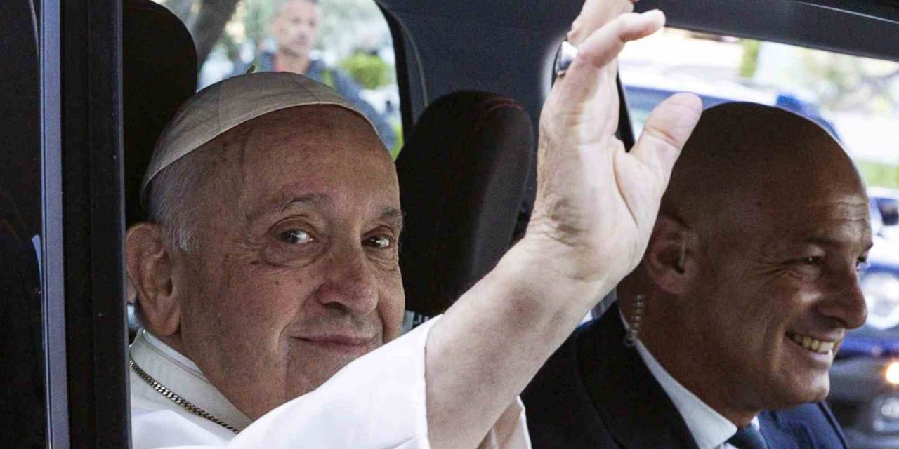 Papa Francis, Hastaneden Taburcu Edildi