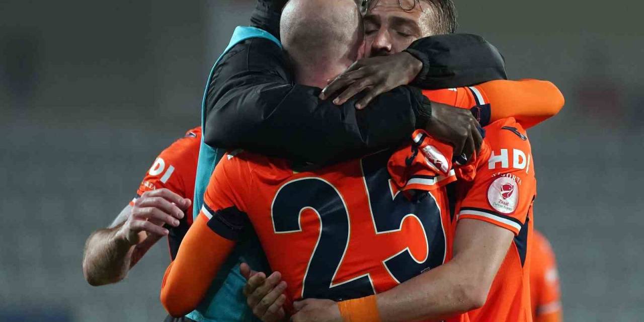 Başakşehir, En Fazla Maça Çıktığı Sezonu Geride Bıraktı