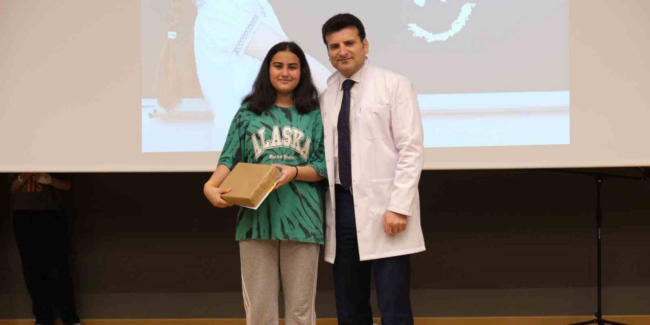 ‘hastane Sınıfı’ Örencilerinin Karne Sevinci