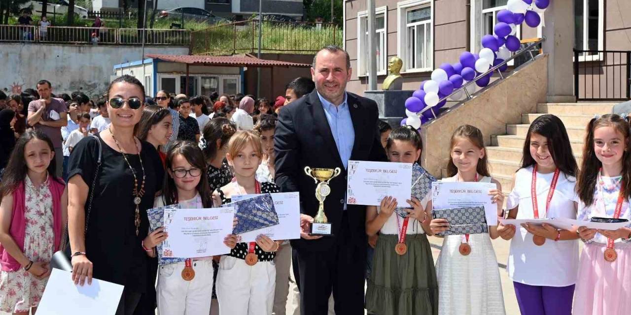 Yalova’da 56 Bin Öğrenci Karne Heyecanı Yaşadı