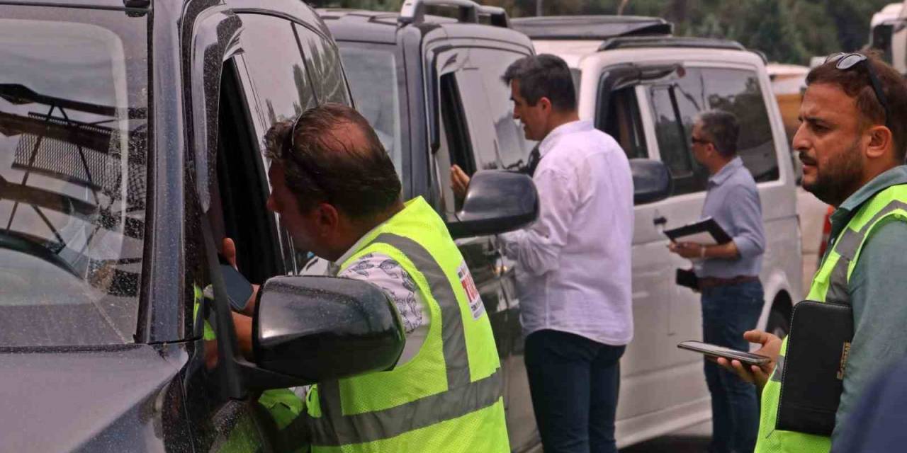 Antalya’da Turist Taşıyan Araçlara ’sıkı’ Denetim