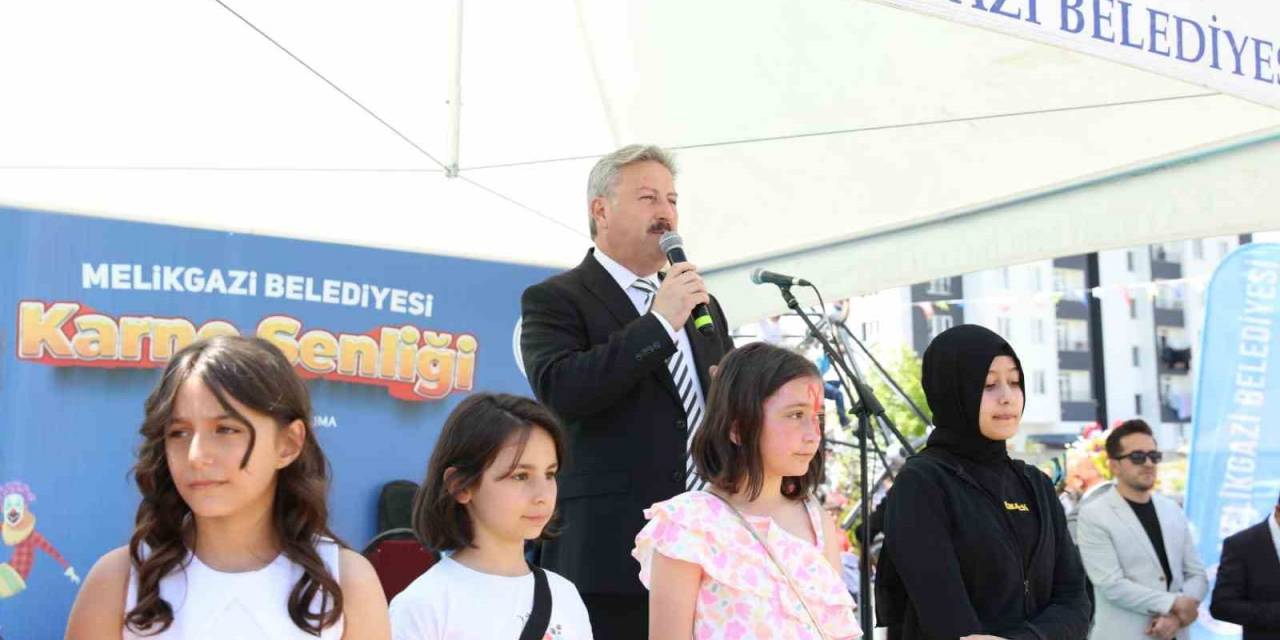 Melikgazi’nin Karne Şenliği’nde Çocuklar Doyasıya Eğlendi