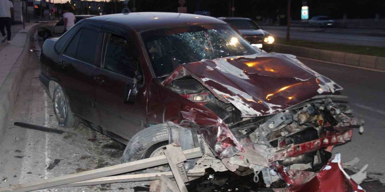 Elazığ’da Zincirleme Trafik Kazası: 4 Yaralı