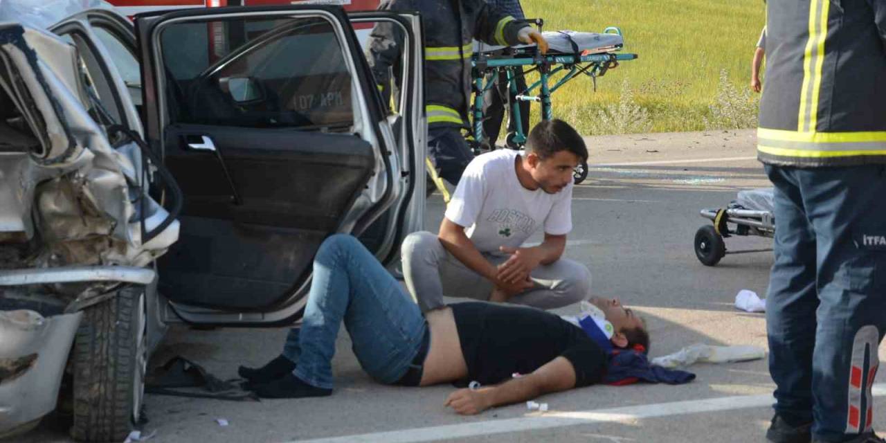 Antalya’da Feci Kaza: 3 Ölü, 9 Yaralı