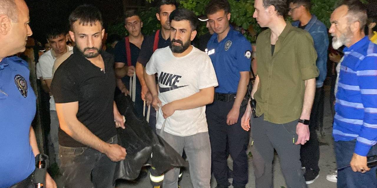 Bahçe Hortumu Almak İçin Çıktığı Tavan Arasında, Kayıp Oğlunu Hortuma Asılı Halde Buldu