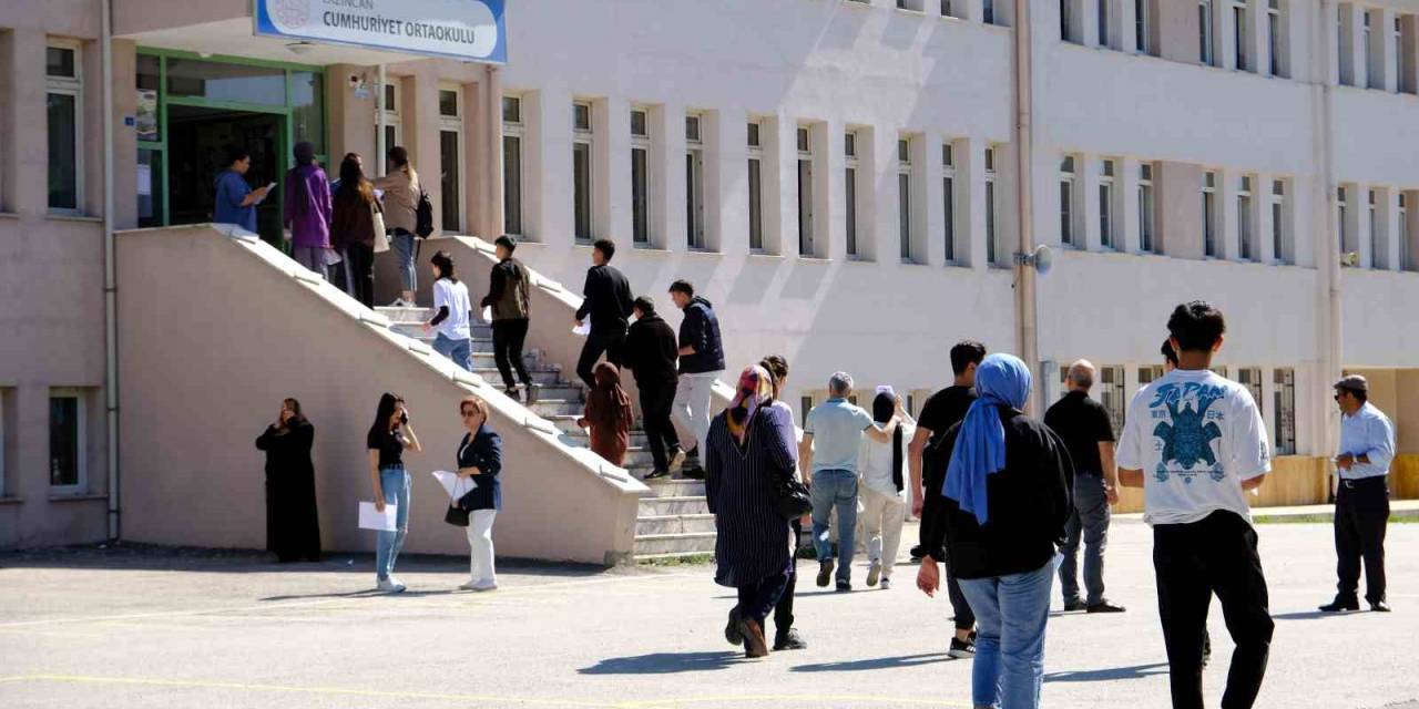 Erzincan’da Yks Heyecanı Başladı