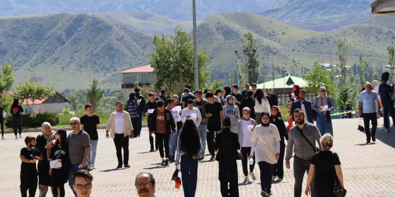 Oltu’da Sınav Heyecanı