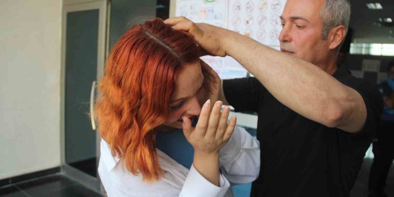 Hatay’da Yks’de Küpe Ve Piercing Telaşı