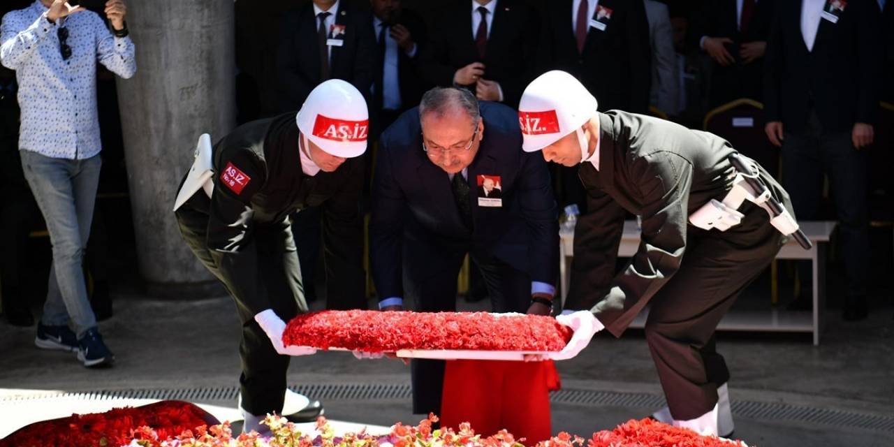 9. Cumhurbaşkanı Süleyman Demirel, Kabri Başında Törenle Anıldı