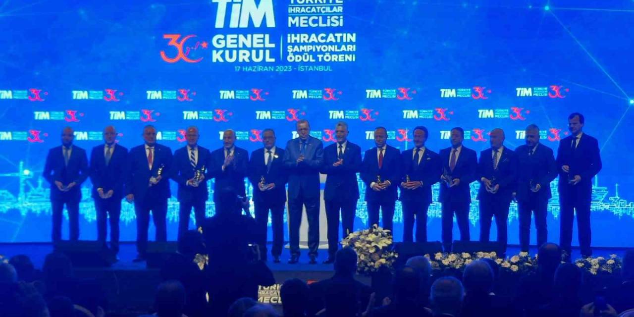 Ticaret Bakanı Bolat: “2023 Yılı İçin 385 Milyar Dolarlık Bir İhracat Hedefi Belirledik”