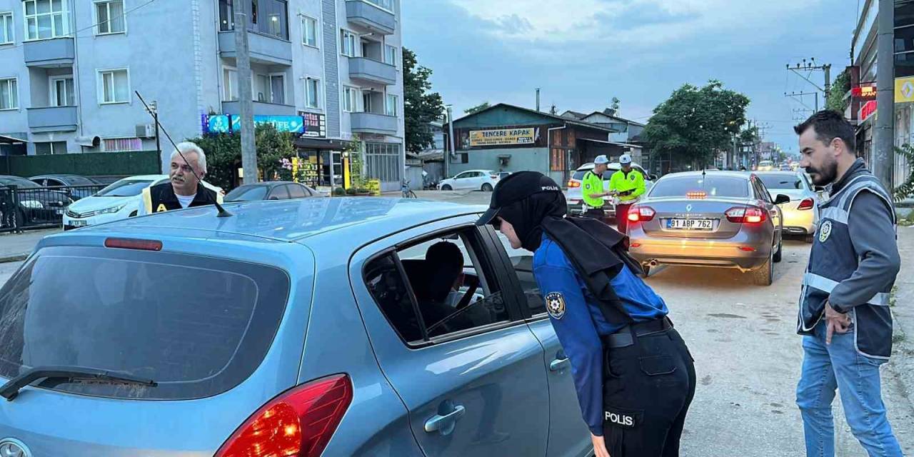 Düzce’de Polisten Eş Zamanlı Denetim