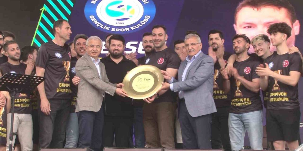 Beykoz’da Polonezköy Kiraz Festivali Kapılarını Açtı