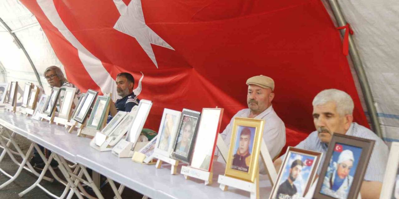 Hdp Ve Pkk Mağduru Babalar Babalar Günü’nü Buruk Geçiriyor