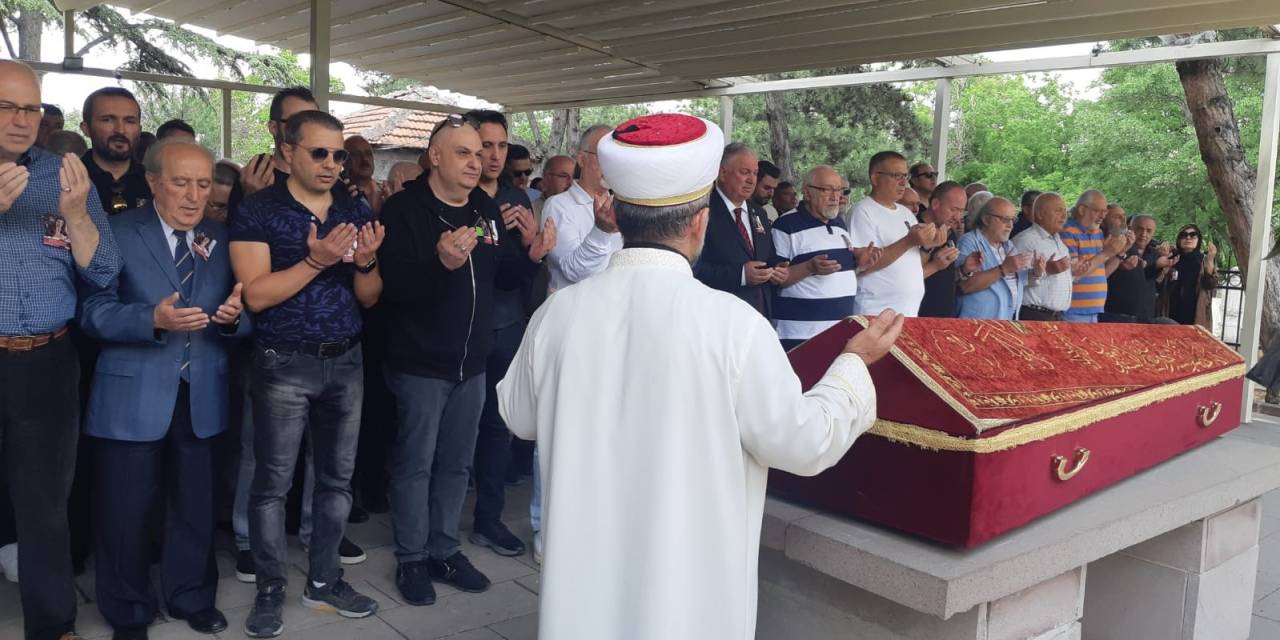 Ünlü Sanatçı Metin Milli Son Yolculuğuna Uğurlandı