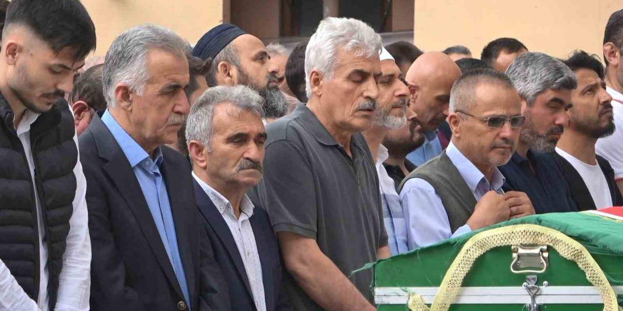 Kayınpederi Tarafından Öldürülen Damadın Cenazesi Defnedildi