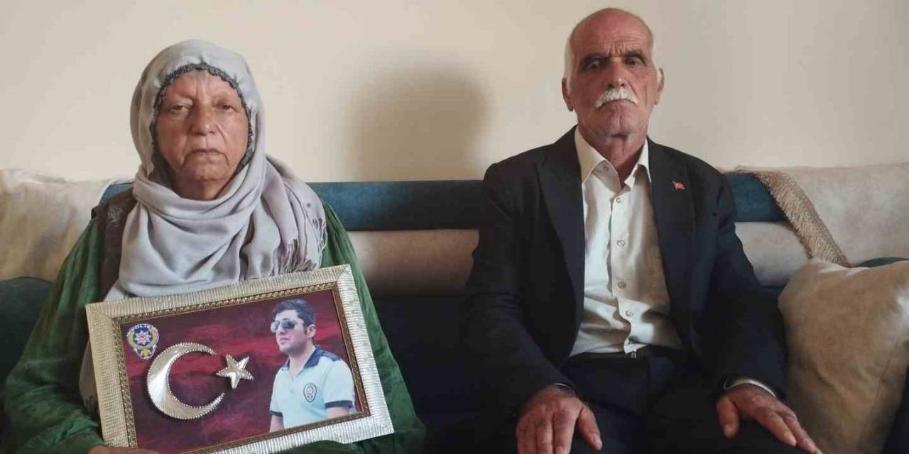 Şehit Babasının Buruk Babalar Günü