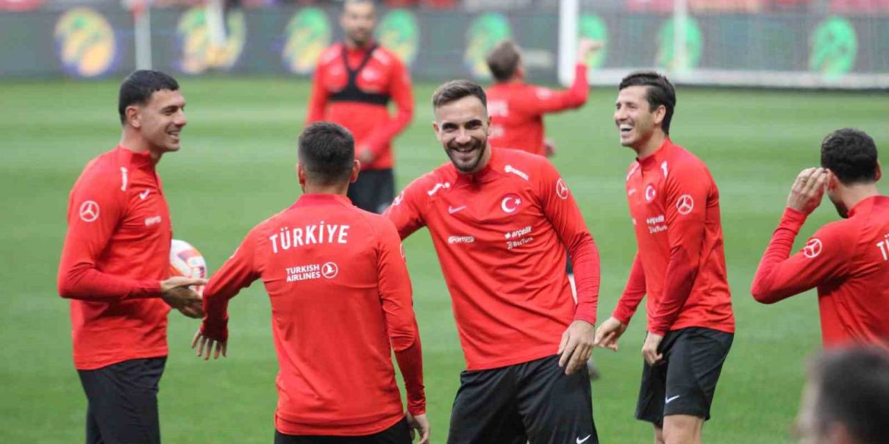 A Milli Takım, Galler Maçı Hazırlıklarını Tamamlandı