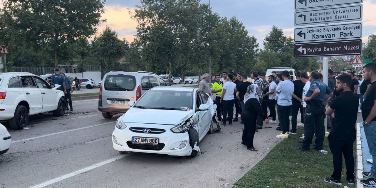 Gaziantep’te Zincirleme Trafik Kazası: 3’ü Çocuk 7 Yaralı