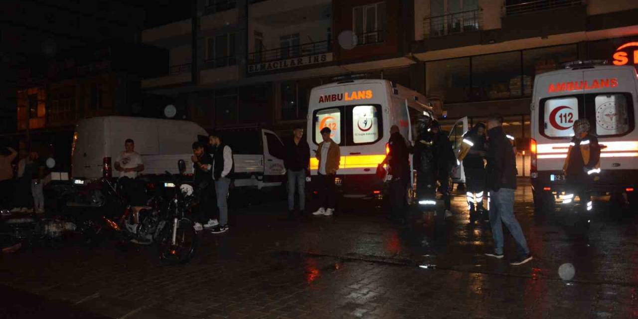 Ordu’da Motosiklet Sürücüleri Kafa Kafaya Çarpıştı: 2 Yaralı