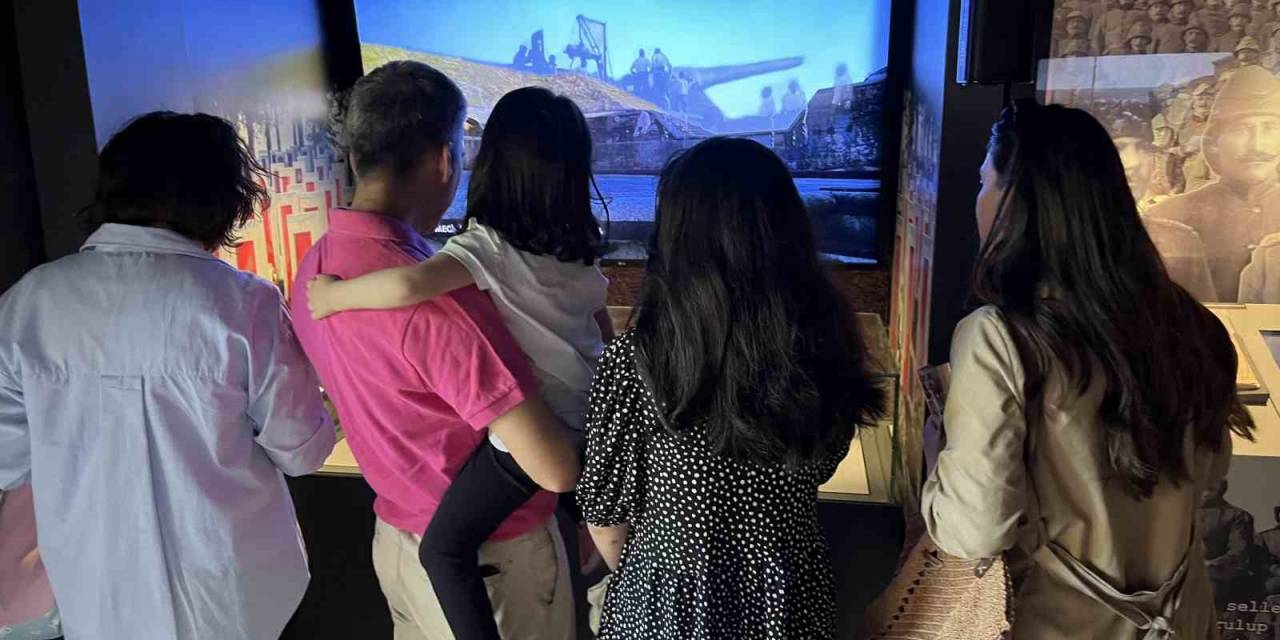 Çanakkale Savaşları Mobil Tırı Bartın’da Ziyaretçilerini Ağırladı