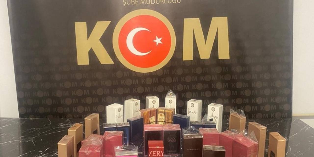 Kütahya’da Bir Araçta 36 Adet Kaçak Parfüm Ele Geçirildi