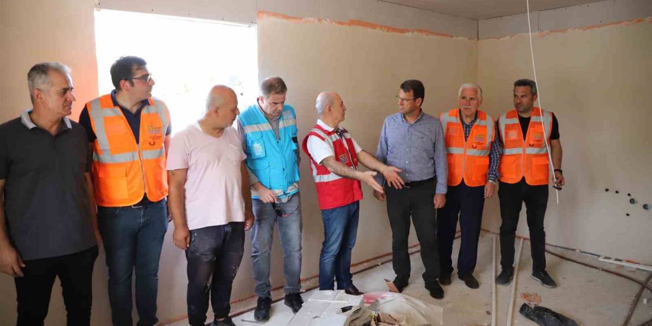 Büyükçekmece Belediyesi Depremzedeleri Yalnız Bırakmıyor