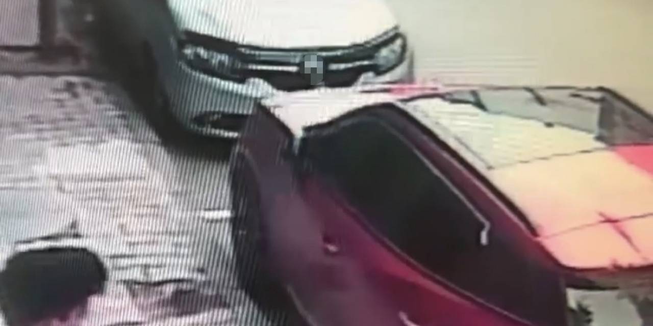 İstanbul’da İlginç Hırsızlık Kamerada: Sibop Kapaklarını Çaldılar