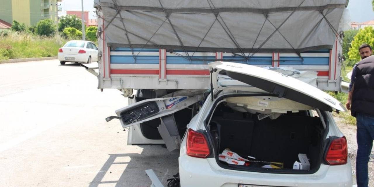 Feci Kaza Anne Ve 8 Yaşındaki Kızını Ayırdı
