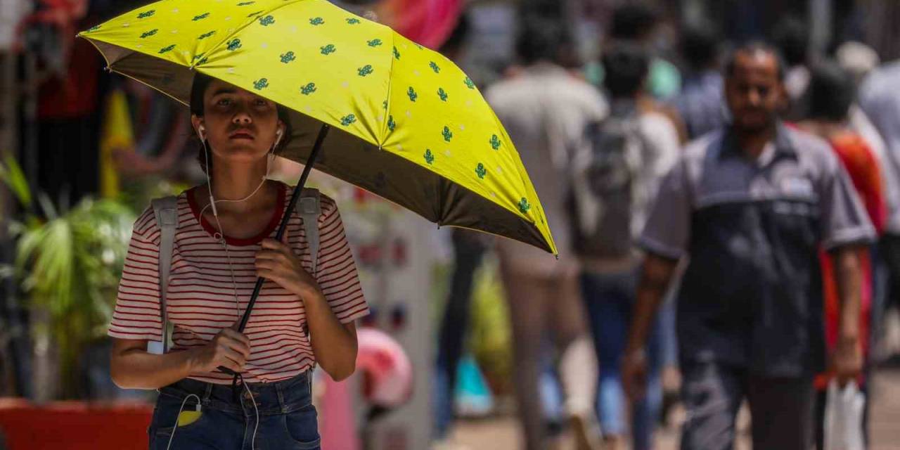 Hindistan’da Aşırı Sıcaklar Nedeniyle Can Kaybı 96’ya Yükseldi