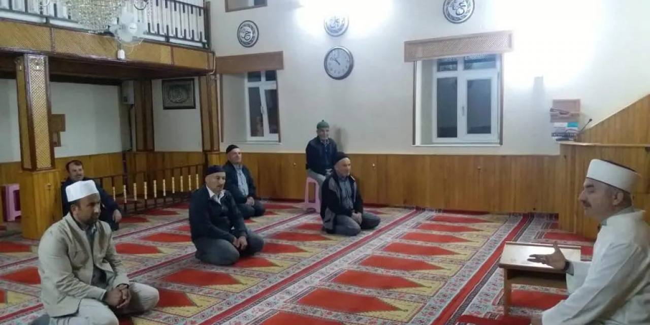 Gediz Müftüsü Sebahattin Turan Köylülerle Buluşmaya Devam Ediyor