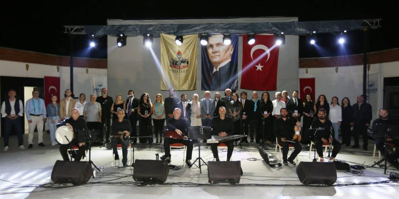 Sahilde Konser Coşkusu
