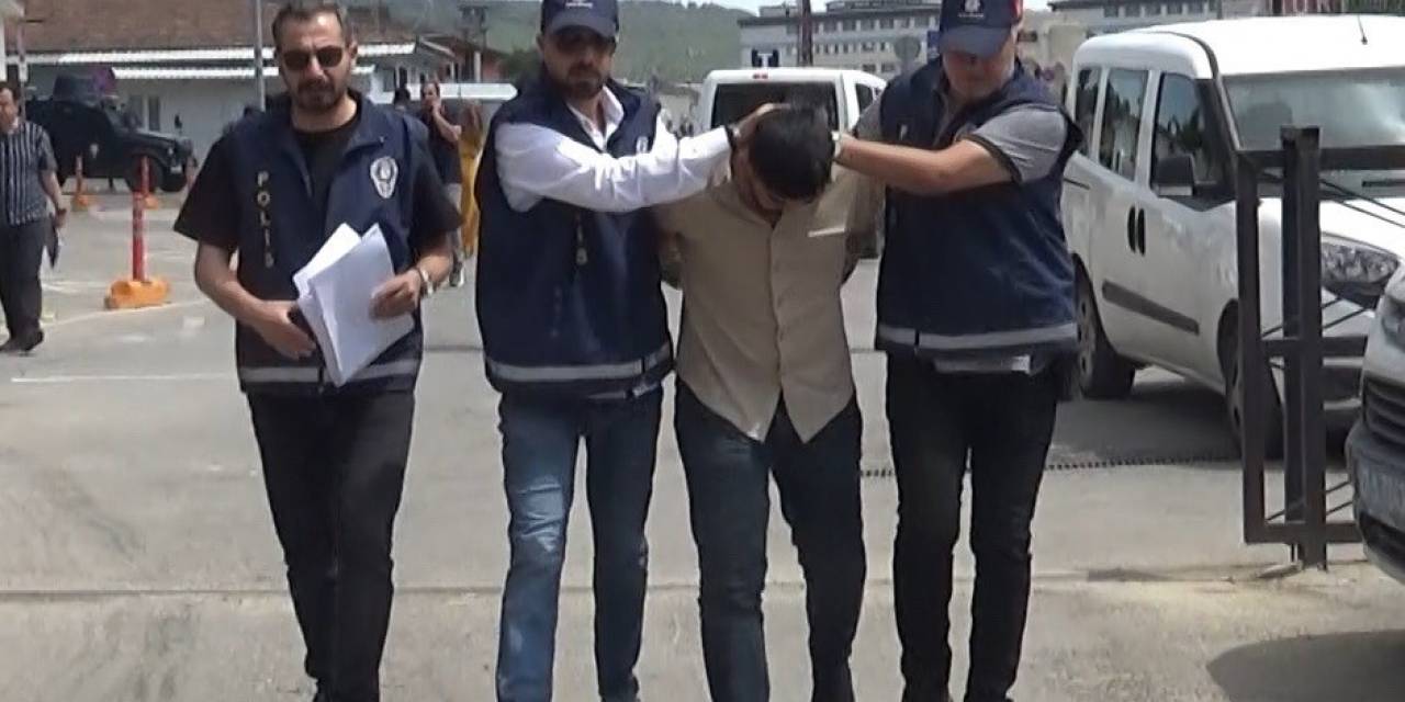 Eski Eşini Ve Kayınpederini Pompalı Tüfekle Öldüren Zanlı Adliyeye Sevk Edildi