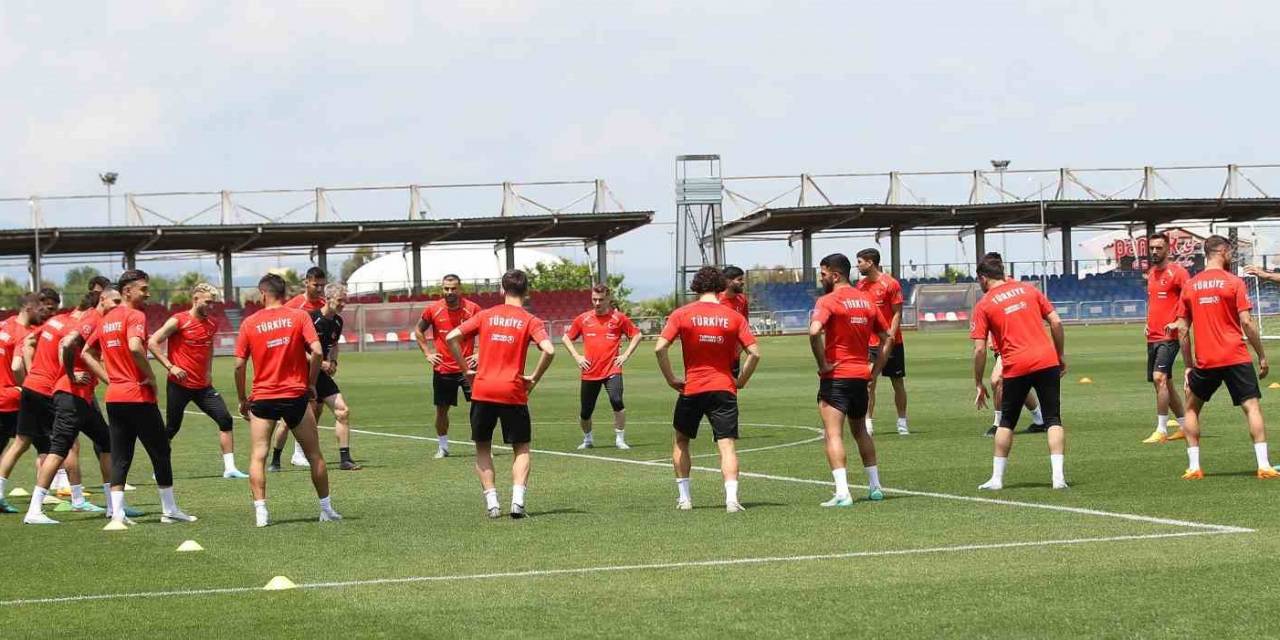 A Milli Takım, Galler Maçının Hazırlıklarını Tamamladı