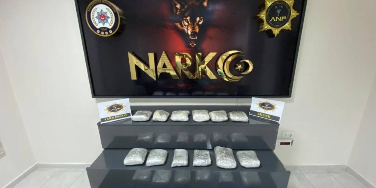 Ağrı’da 6 Kilo 210 Gram Skunk Ele Geçirildi