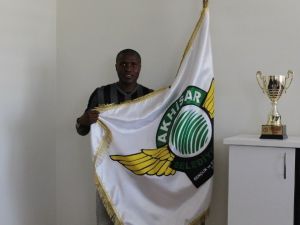 Akhisar Belediyespor’a Kamerunlu Orta Saha
