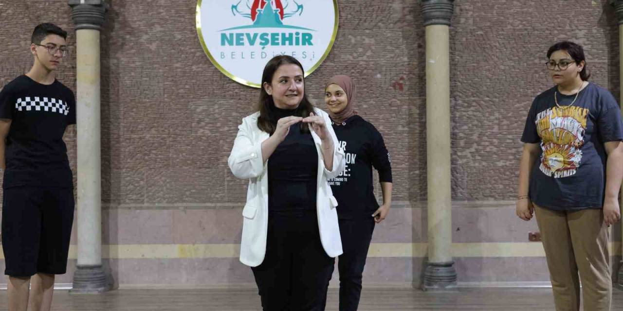 Nevşehir’de Drama Ve Tiyatro Kursu Başladı