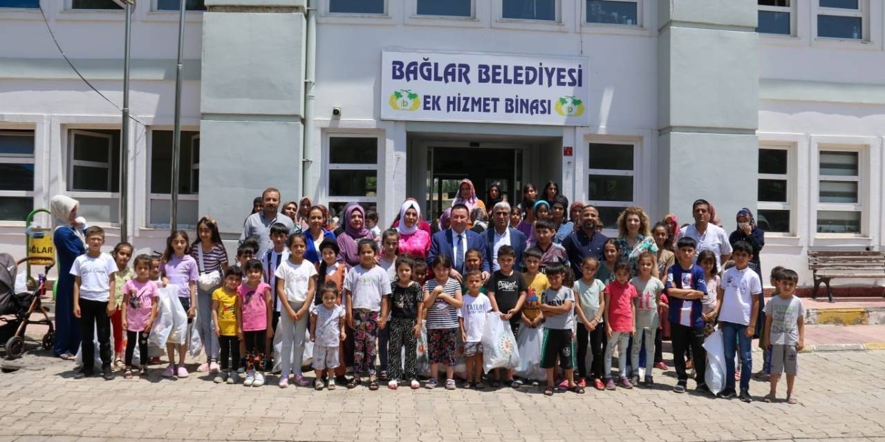 Bağlarlı Çocuklar Bayram Öncesi Sevindirildi