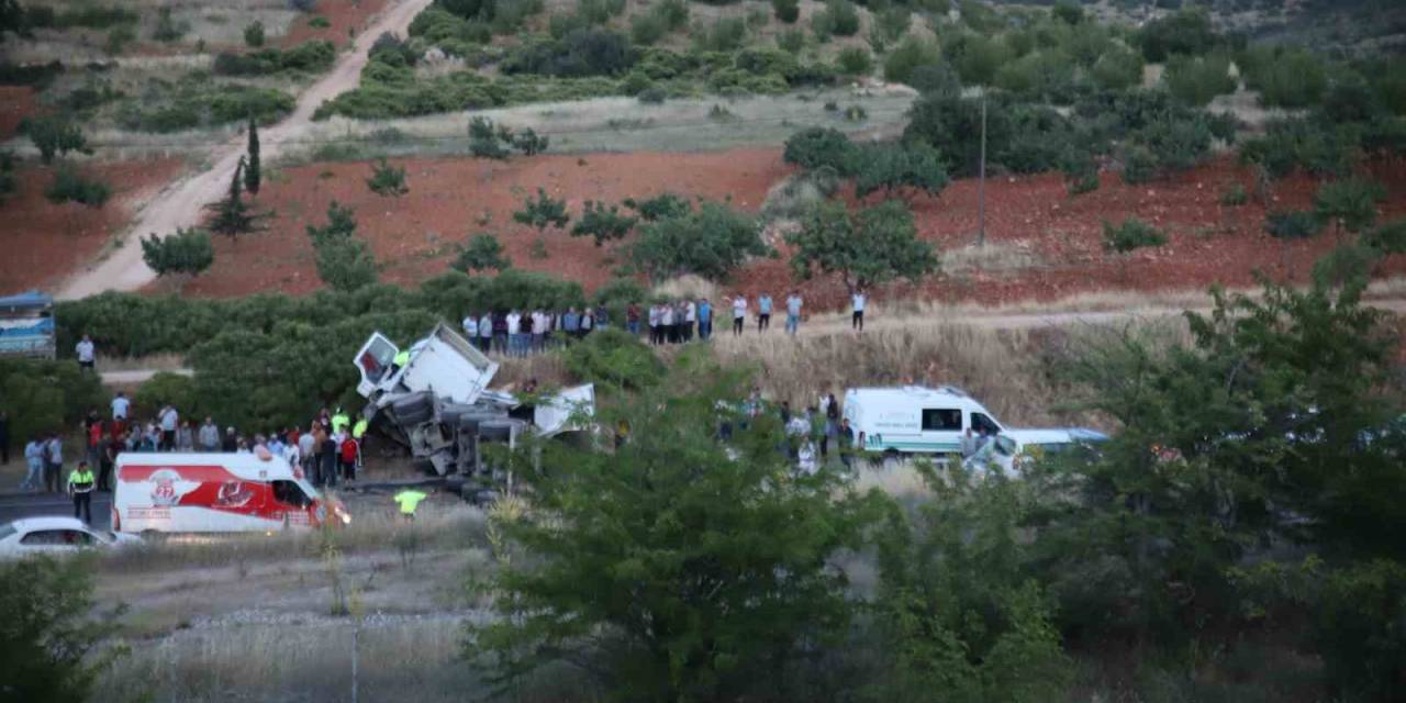 Gaziantep’te Zincirleme Kaza: 3 Ölü, 5 Yaralı