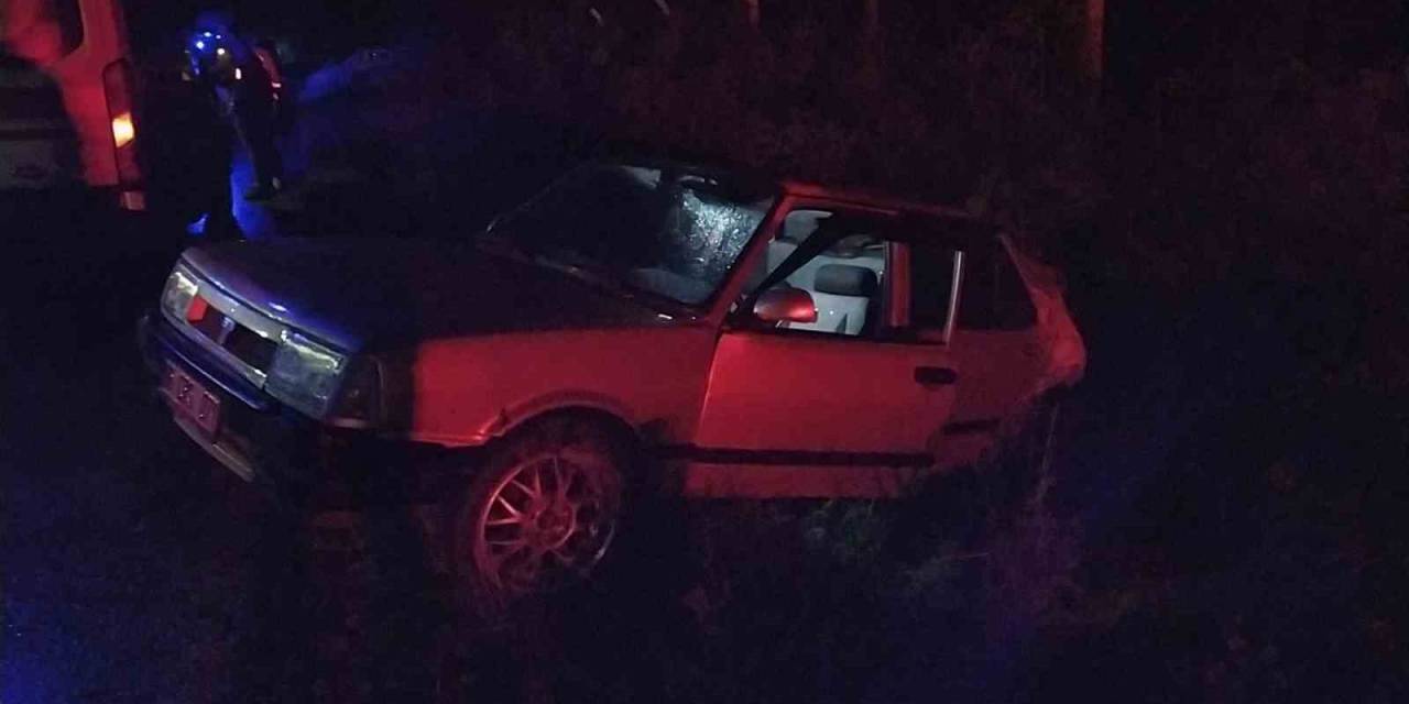 Ambulans Otomobile Çarptı, 3 Sağlıkçı Yaralandı