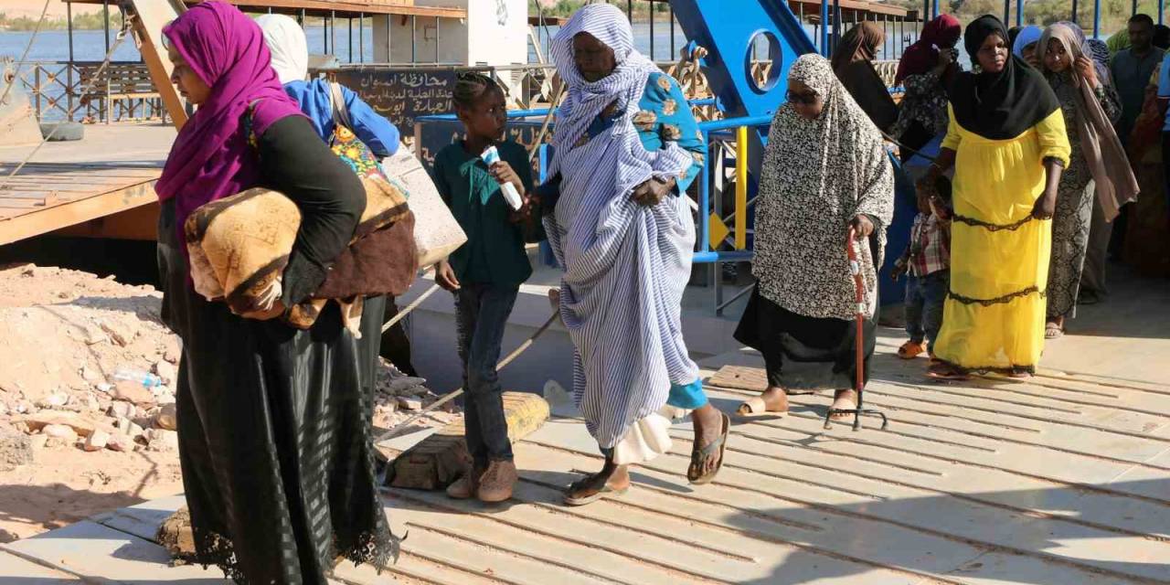 Sudan’da 500 Binden Fazla Kişi Ülkeyi Terk Etti, 2 Milyon Kişi De Yerinden Edildi