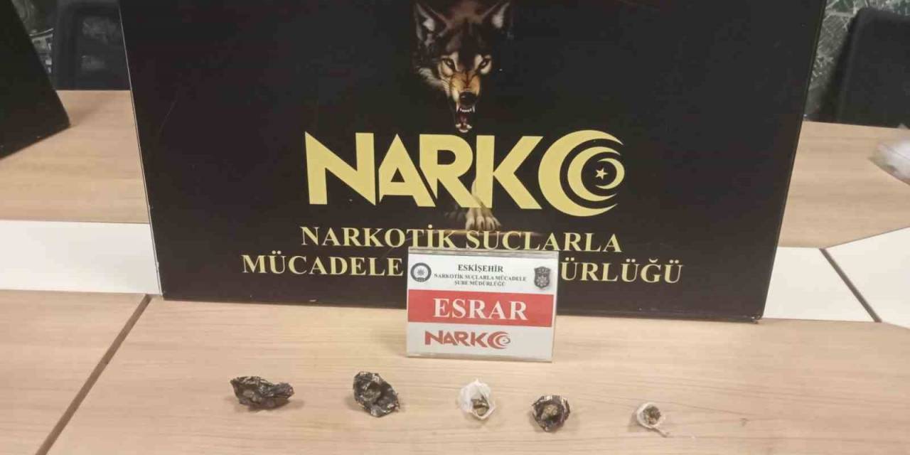 Uyuşturucu Operasyonunda 500 Gram Esrar Ele Geçirildi: 2 Tutuklama