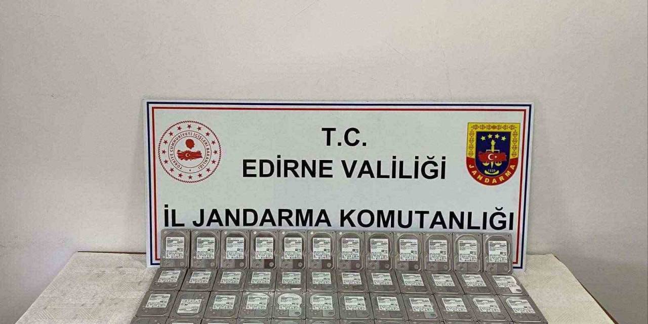 Kapıkule’de Gümrük Kaçağı 60 Adet Hard Disk Ele Geçirildi