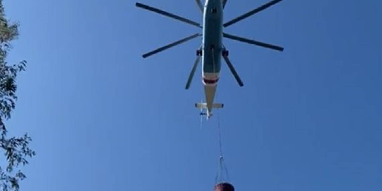 Helikopterin Soğutma Çalışmasını Çeken Muhabirler Tonlarca Suyun Altında Kalıyordu